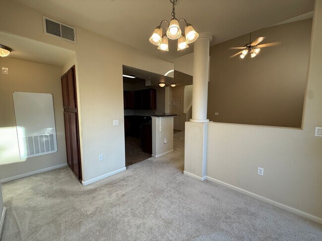 Building Photo - Sophisticated Charm in Natomas w/ $300 off 1st Month of Rent