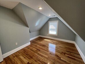 Building Photo - 4.0 bedroom in Somerville Massachusetts 02144