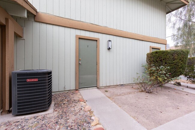 Building Photo - Remodeled two bedroom unit with two car carport near UNLV