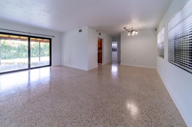 Building Photo - 4361 SW 97th Ct