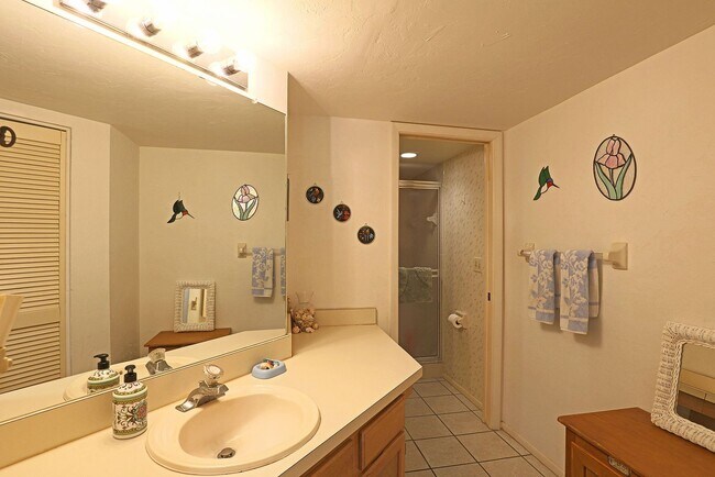 Building Photo - 9627 Eaton Gardens Ln