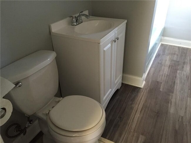 Building Photo - 82 Asbury St