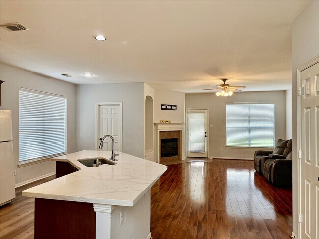 Building Photo - 10231 Turrett Point Ln