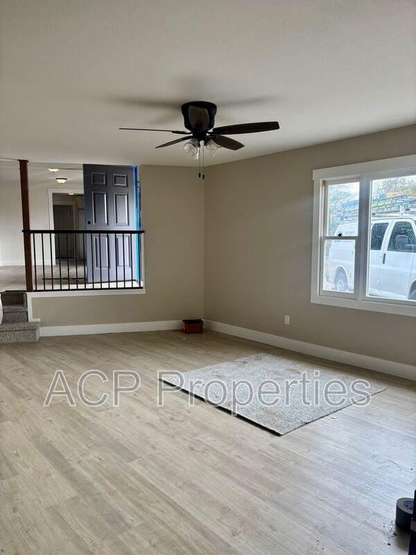 Building Photo - 2094 Front St