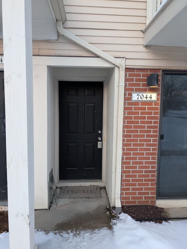 Building Photo - Beautiful 2 Bedroom Condo in Canton