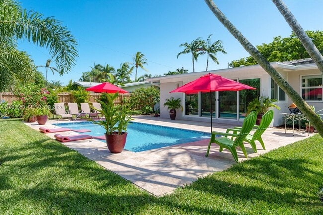 Building Photo - 1639 NE 27th Dr