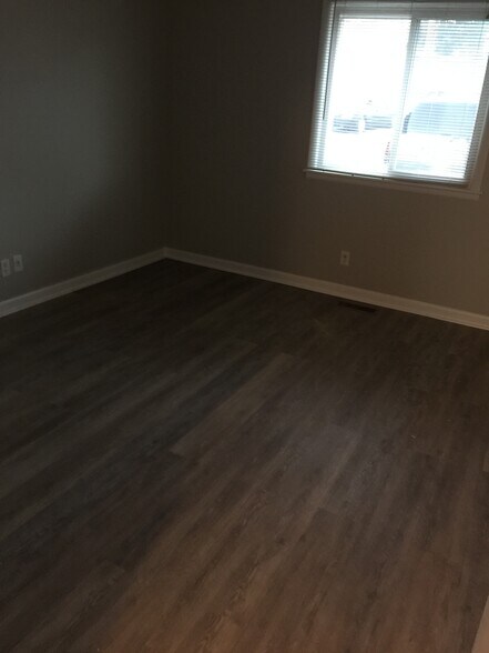 2-Bedroom - 1900 Richard Jones Rd