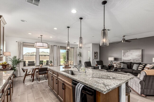 Building Photo - Luxury 2BR + Den Townhome in Amenity-Packed Community - Encanterra