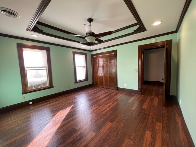 Building Photo - 322 Chestnut St