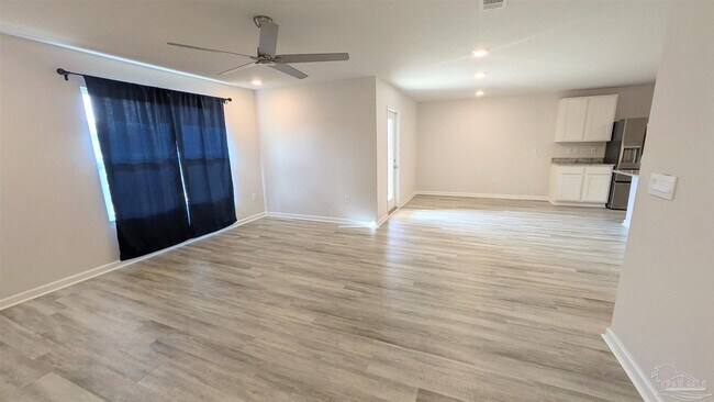 Building Photo - 9294 Tara Cir