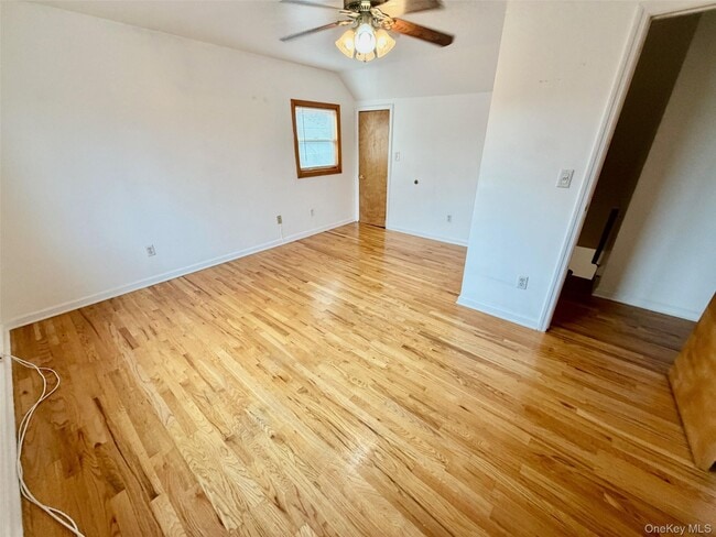 Building Photo - 16 November Walk