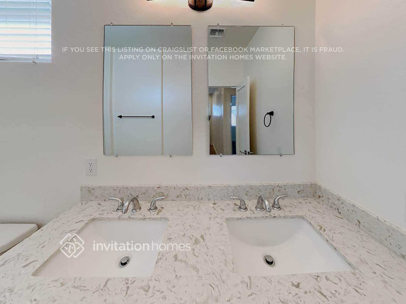 Building Photo - 16505 S 10th St