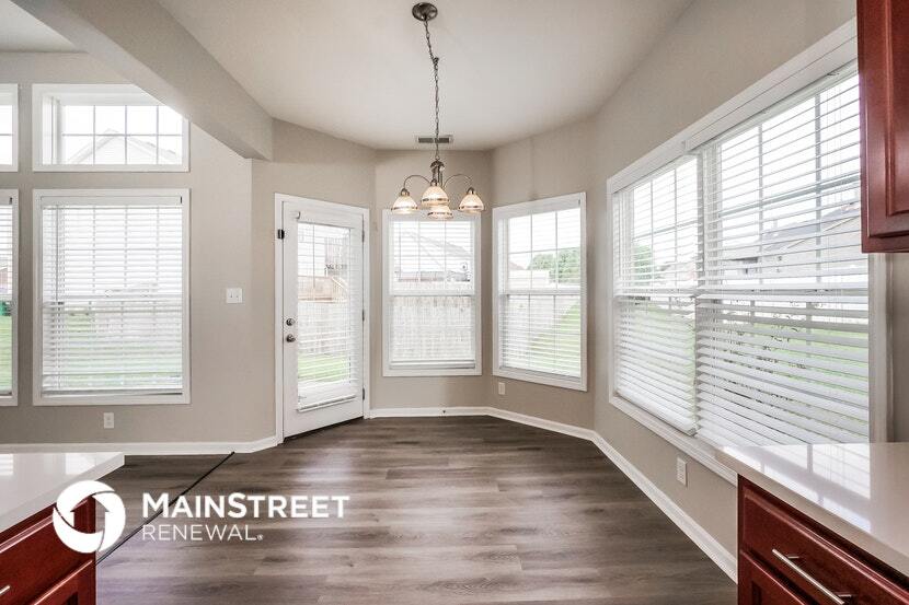 Building Photo - 11502 Top Walnut Loop