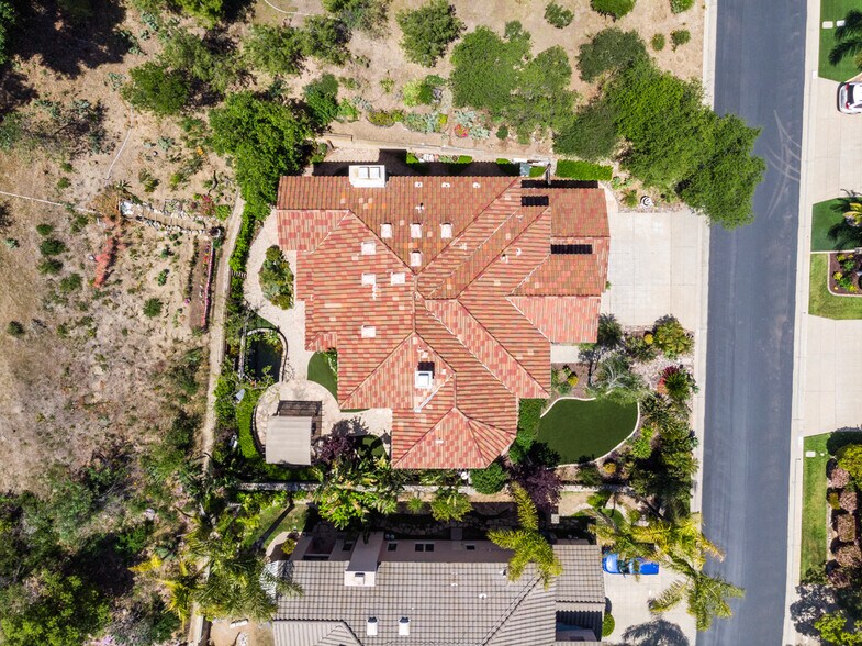 Building Photo - 15983 S Woodson Dr
