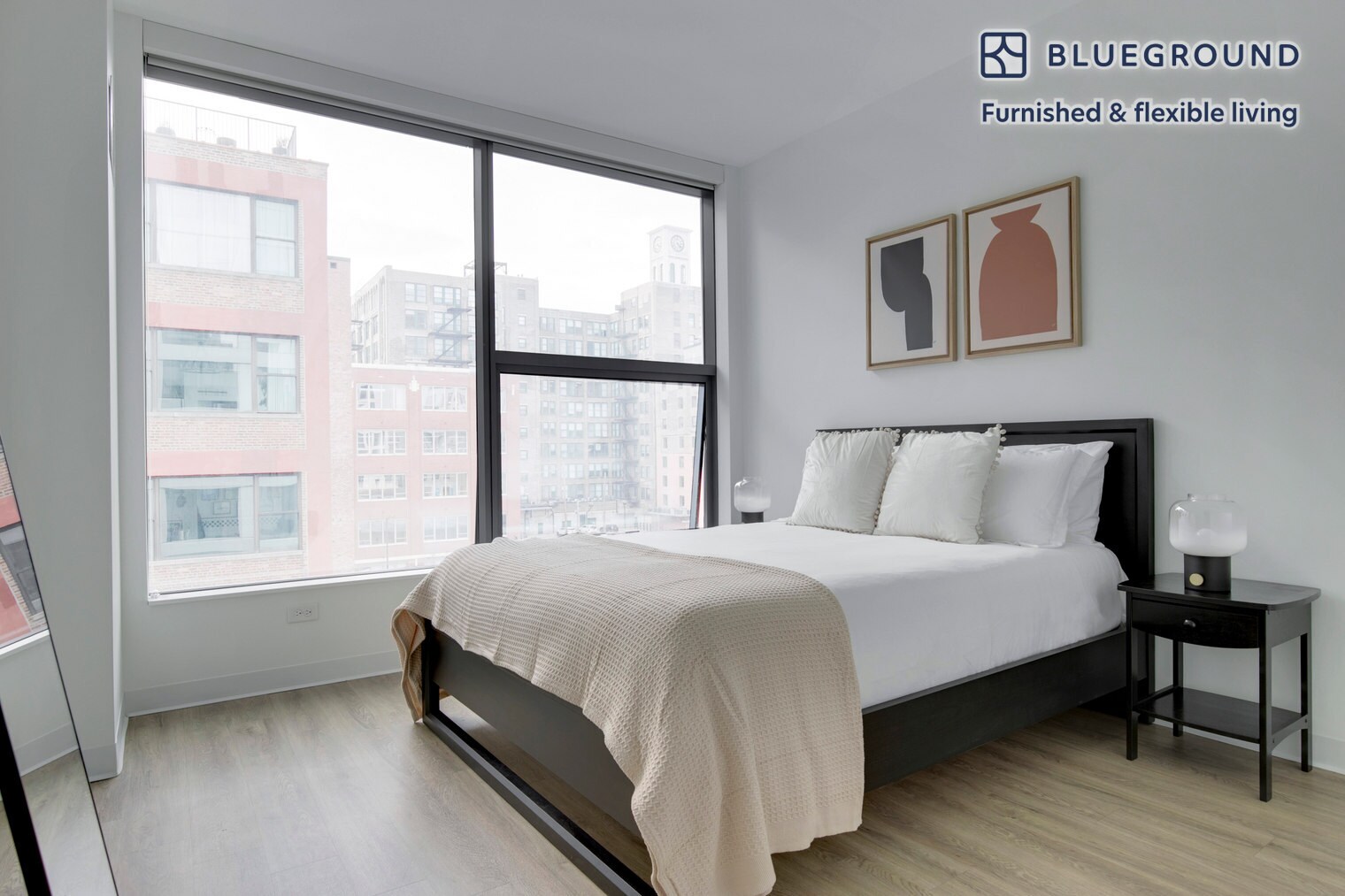 Building Photo - 808 W Van Buren St