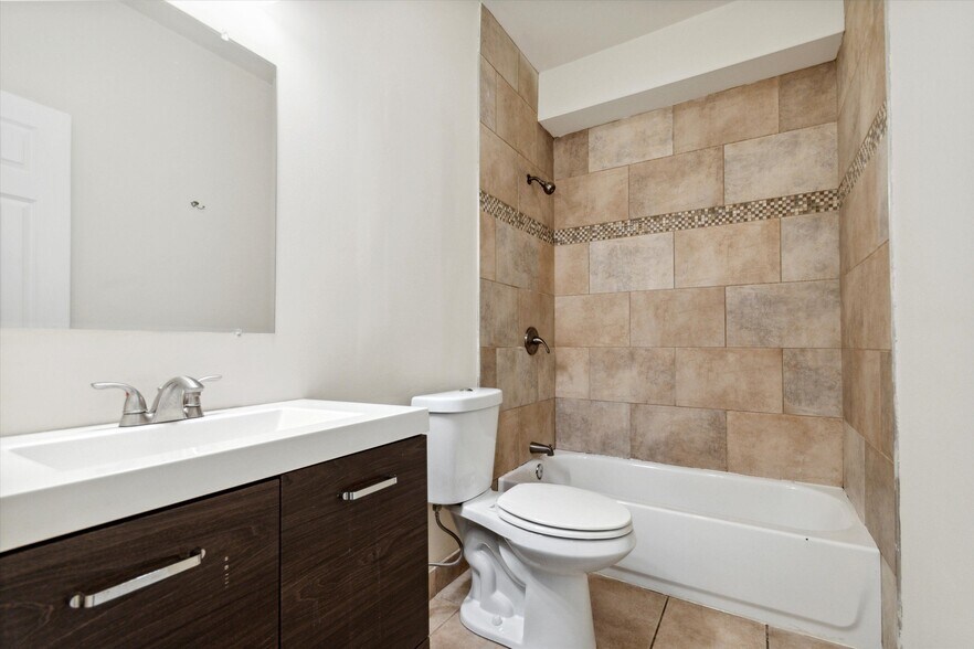 Building Photo - 1906 N 18th St