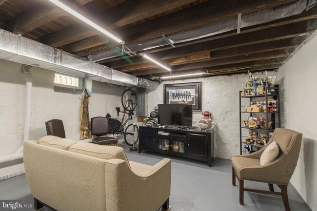 Building Photo - 528 Lower E Valley Forge Rd