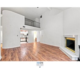 Building Photo - 1504 N Broom St