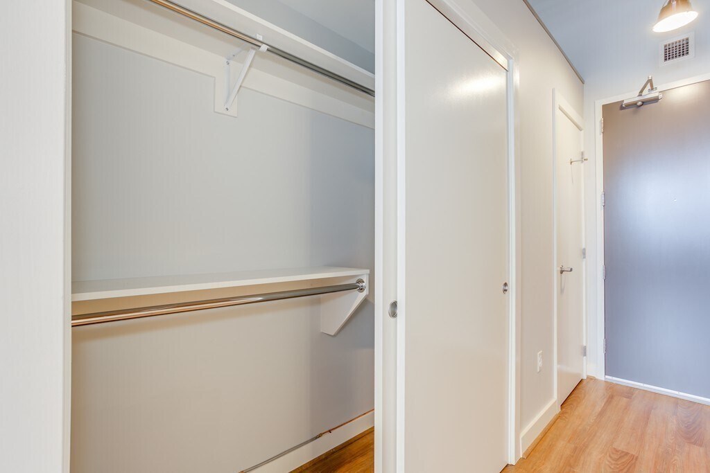 Building Photo - 63 Melcher St