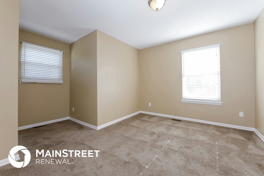 Building Photo - 5709 N Harden Ave