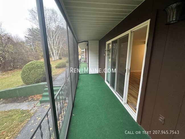 Building Photo - 13 Longrale Park