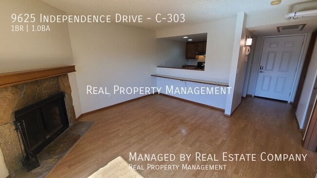 Building Photo - 9625 Independence Dr