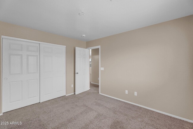 Building Photo - 31362 N Blackfoot Dr