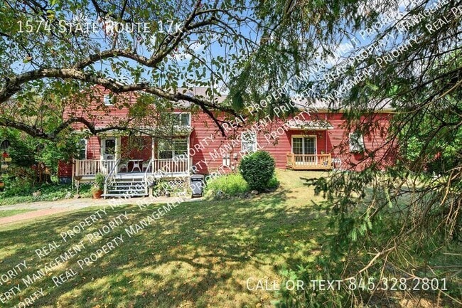 Primary Photo - 1574 NY-17K