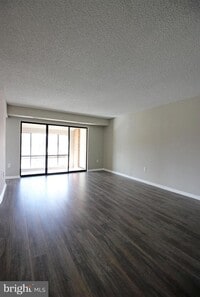 Building Photo - 10208 Bushman Dr