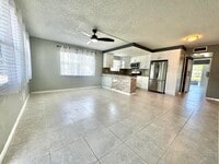 Building Photo - 249 Newport P