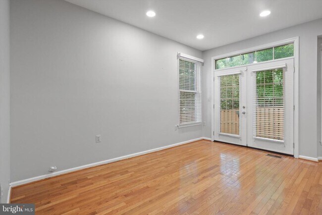 Building Photo - 11300 Fairwind Way