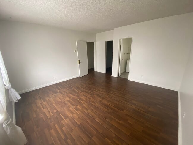 master bedroom - 1547 Stanford St