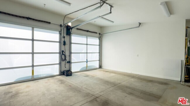 Building Photo - 28405 Via Acero