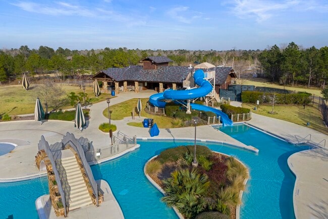 Building Photo - 102 Buck Trail Pl