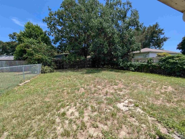 Building Photo - 3359 Green Briar Cir