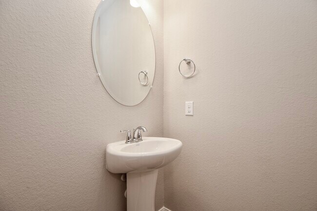 Building Photo - 21703 Reserve Ranch Trl