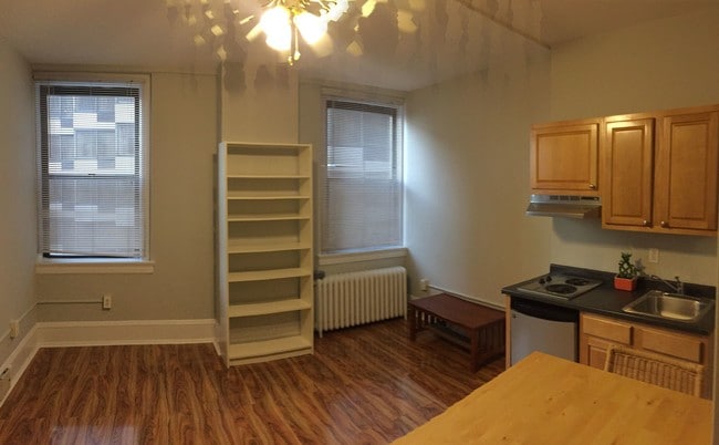 Building Photo - Arts Condominium [PXT Properties]