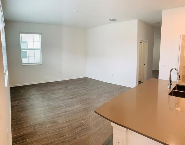 Building Photo - 10672 Words Dr