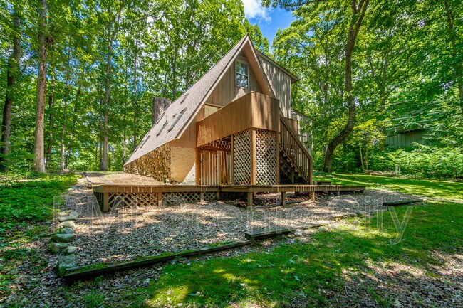 Building Photo - 1602 Rustic Homes Ln