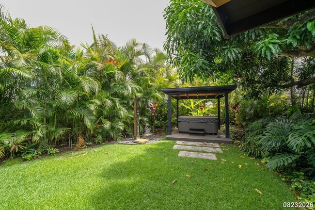 Building Photo - 427 Akoakoa Pl