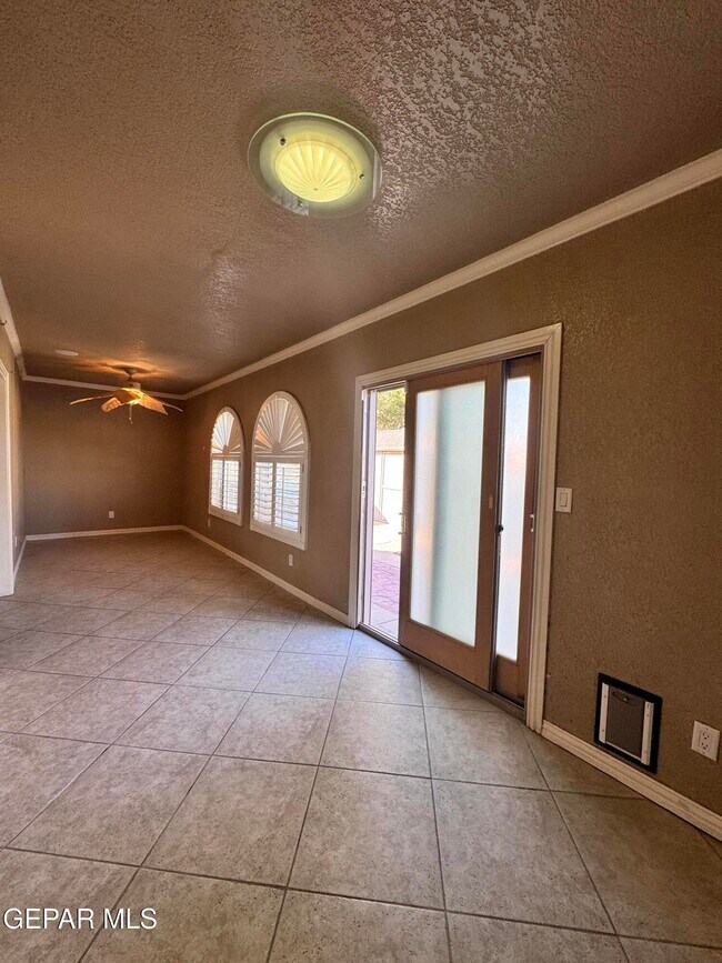 Building Photo - 7409 Edgemere Blvd
