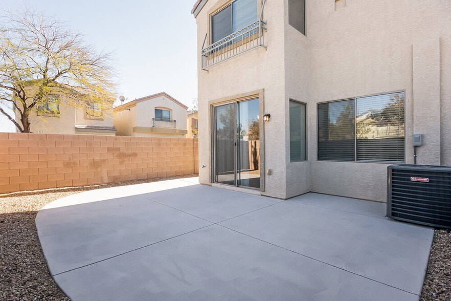 Building Photo - 9044 Watermelon Seed Ave
