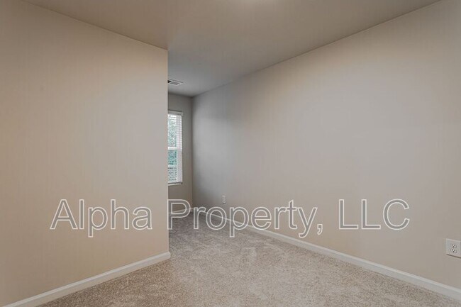 Building Photo - 215 Eagle Watch Wy