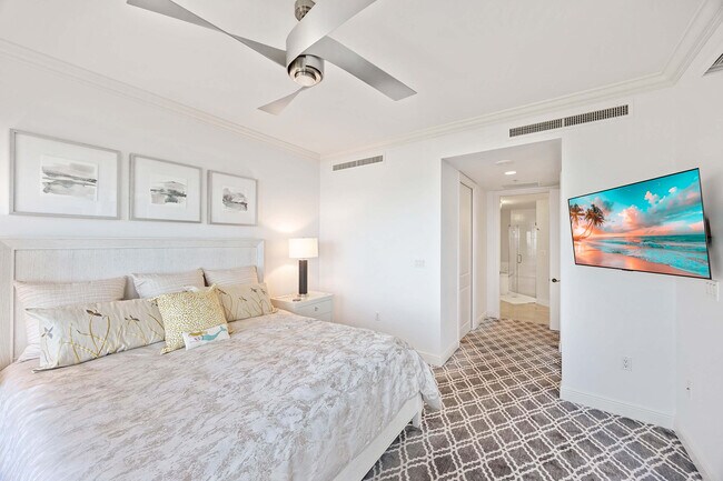 Building Photo - 4951 Bonita Bay Blvd