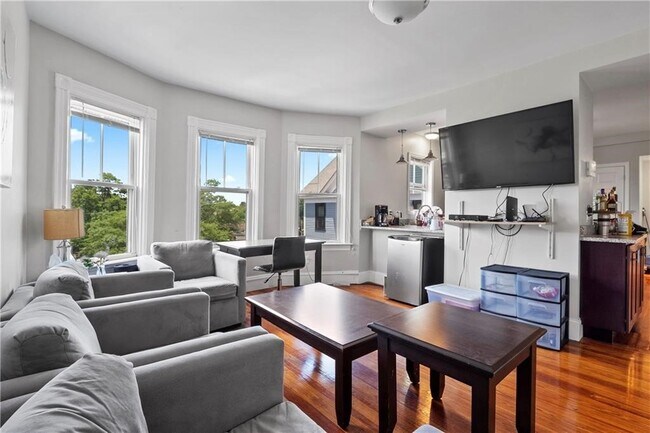 Building Photo - 171 Prospect St