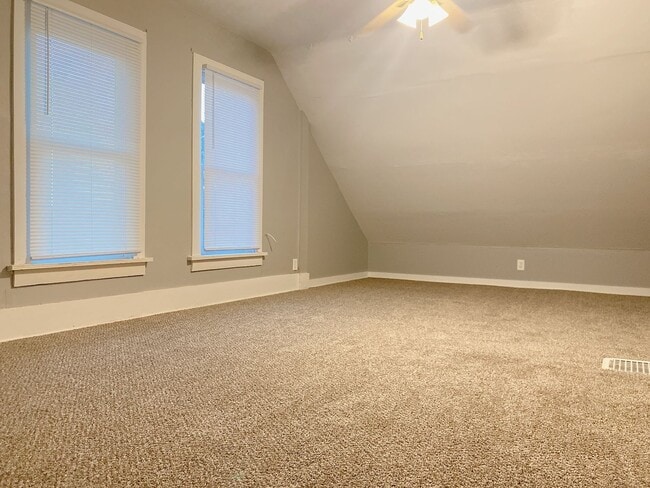 Building Photo - Coming Soon! Updated 4 bed 2 bath house right in the heart of Benson.