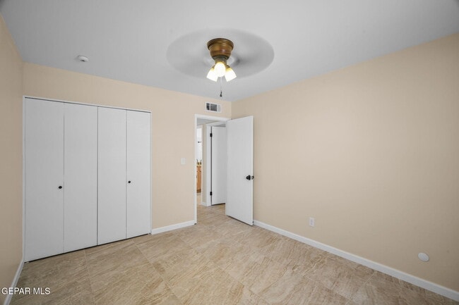 Building Photo - 10337 Galahad Way