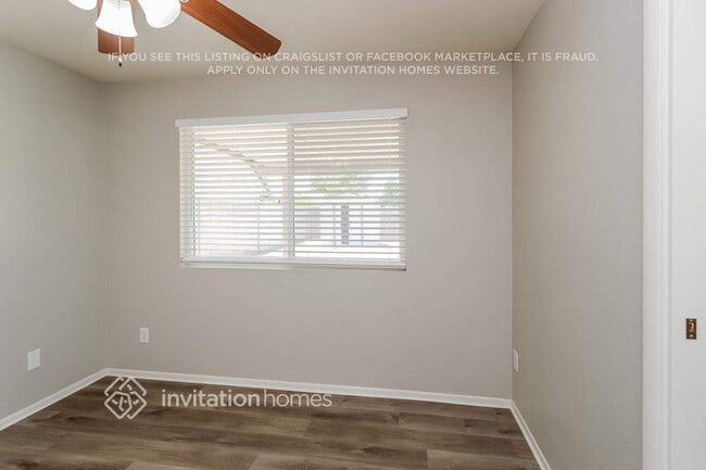 Building Photo - 3819 W Columbine Dr