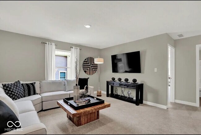 Building Photo - 16935 Sherwin Ct