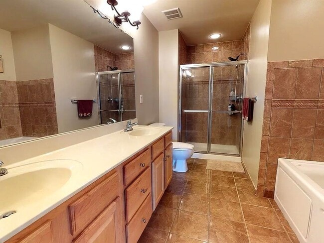 Building Photo - 70 Osprey Ct